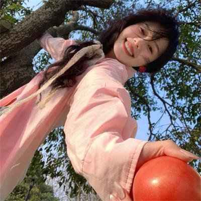 她在梦中跳舞 海报